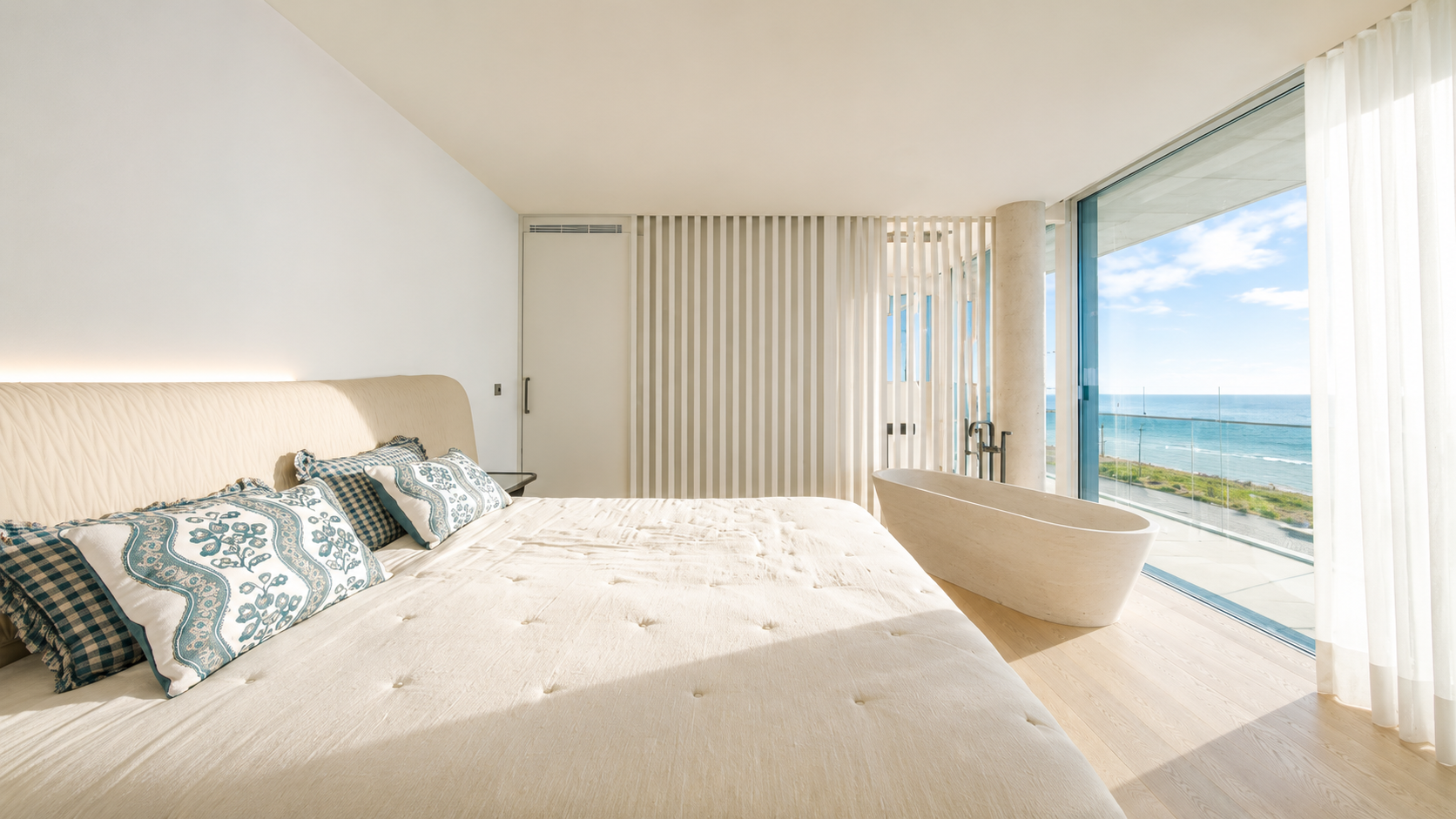 Moradia T4 com Piscina Frente Mar