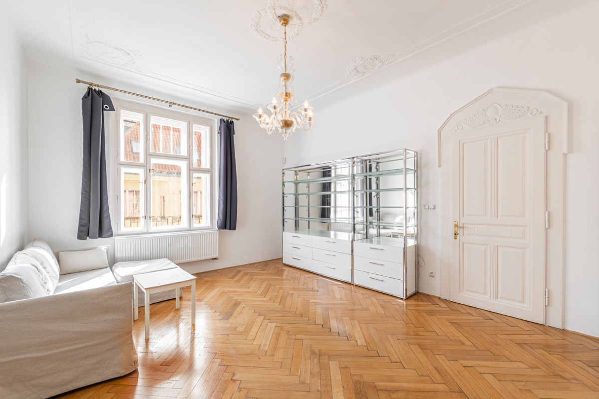 Rent a 2+kk apartment in Josefov