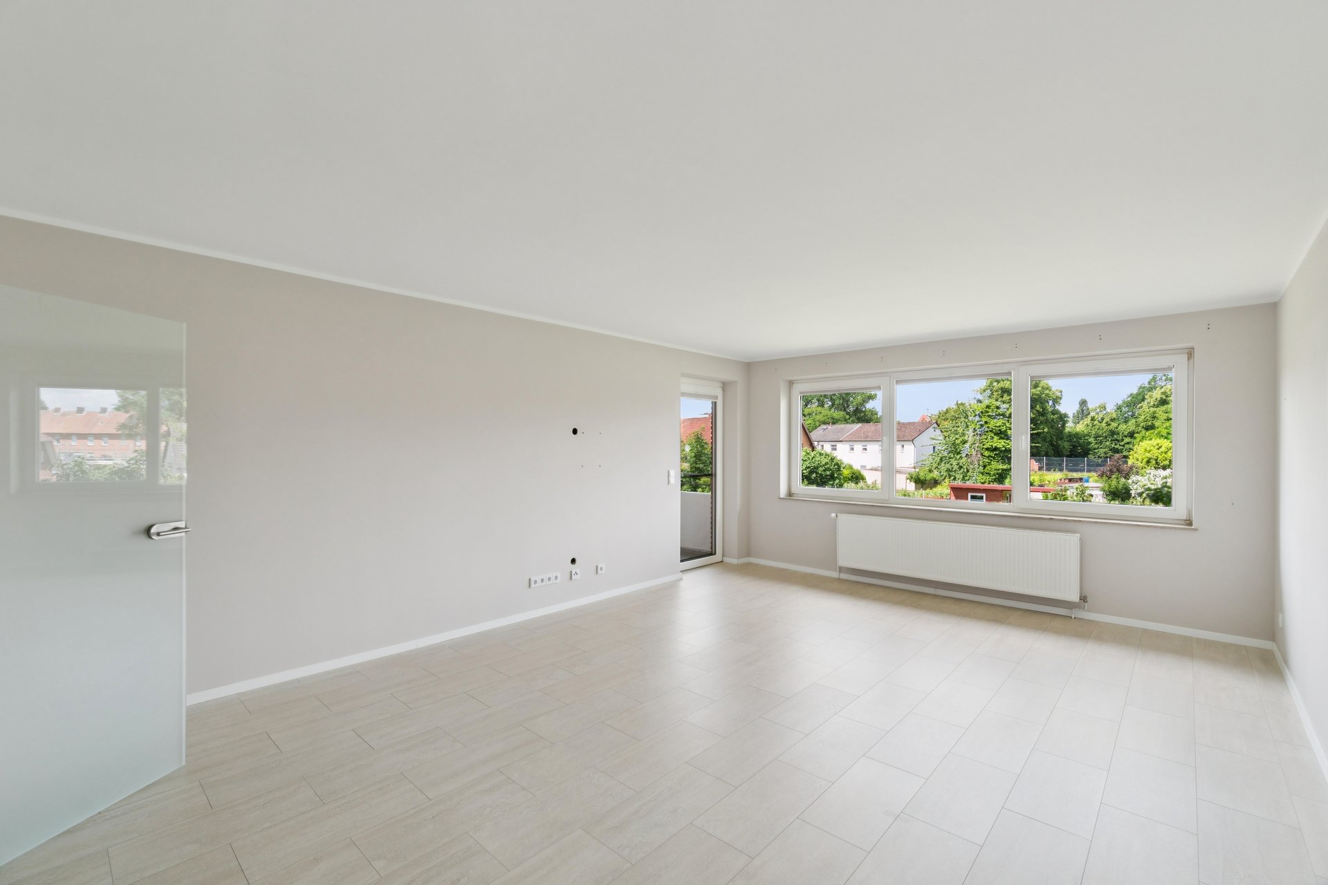 Modern sanierte 3-Zimmer Eigentumswohnung mit Garage in Wesernähe