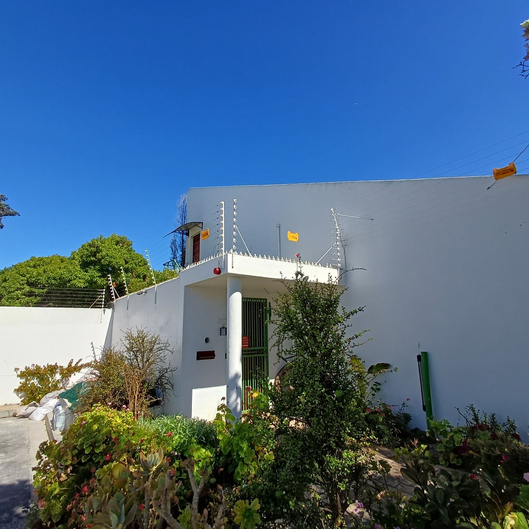 Bachelor pad in Marina da Gama