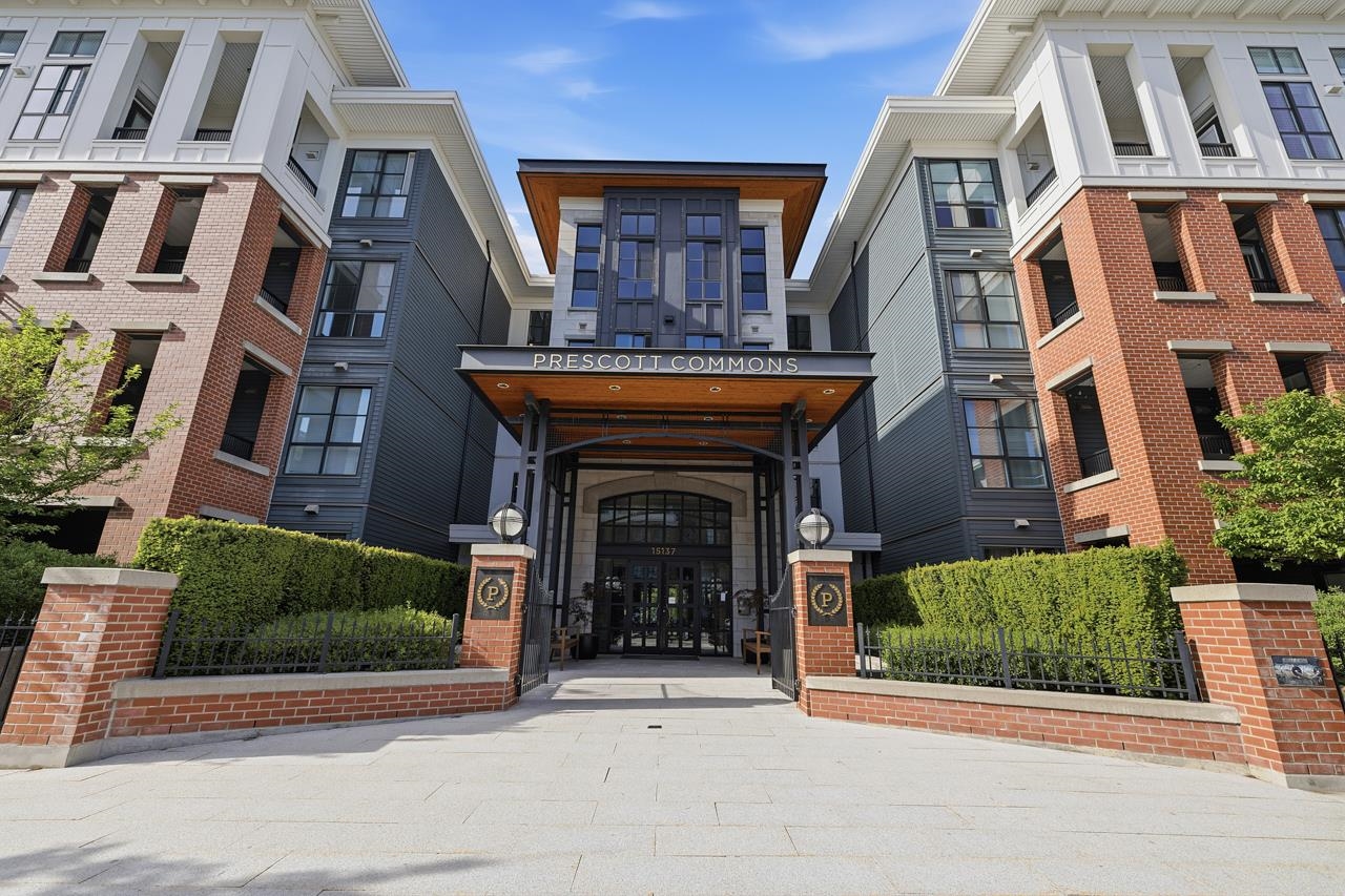 Prescott Commons Courtyard Condo with Resort Amenities