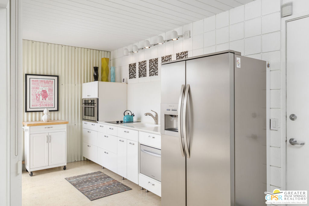 Welcome to your perfect Palm Springs getaway!