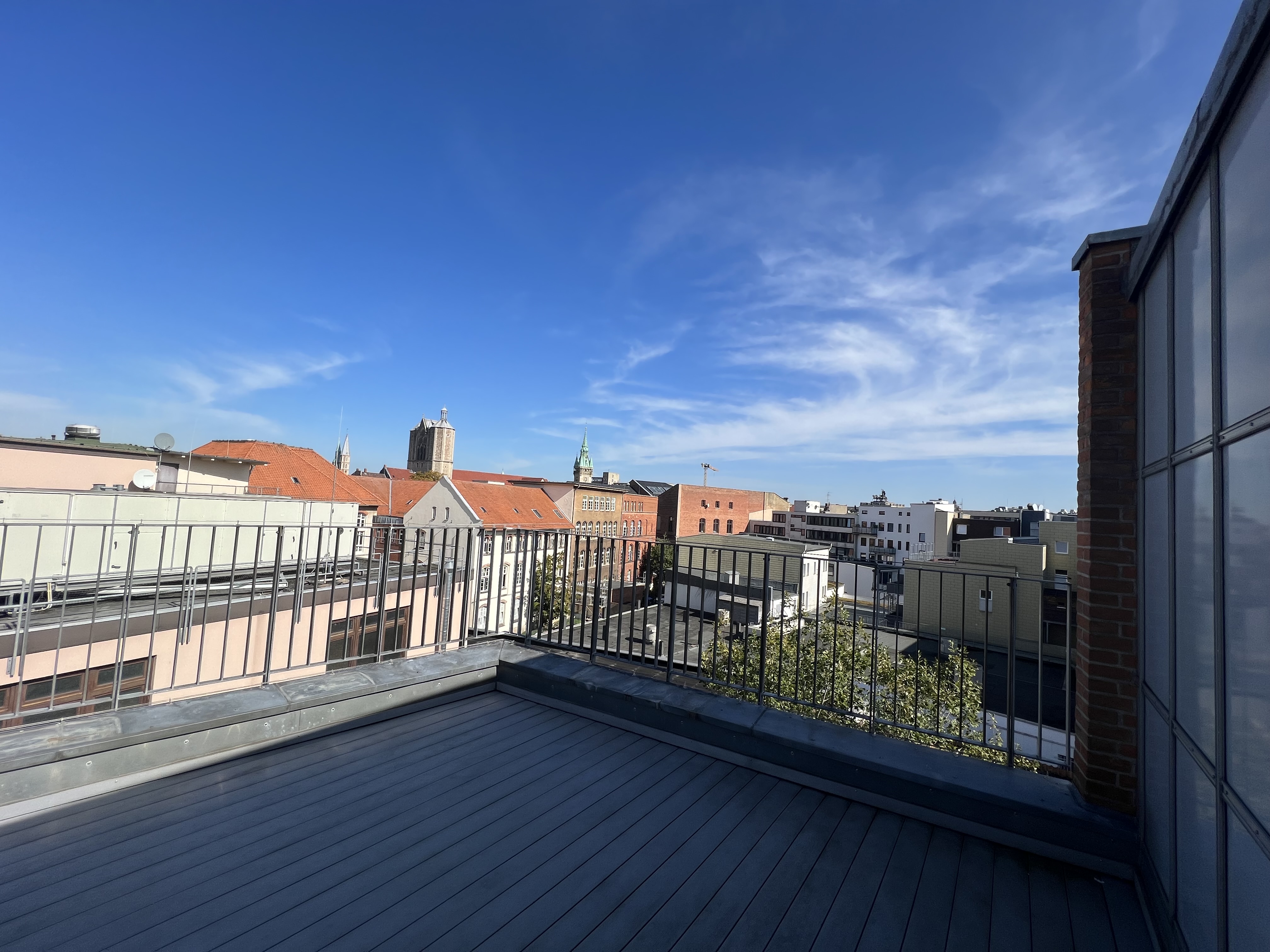 2-Zimmer-Wohnung mit Dachterrasse am Puls der Stadt