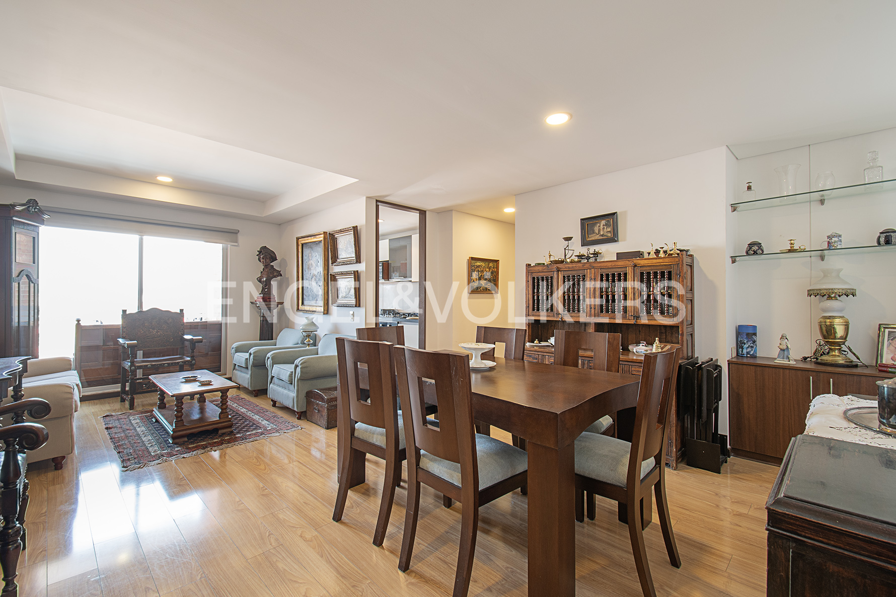 Apartamento con vista para arriendo en Cedritos