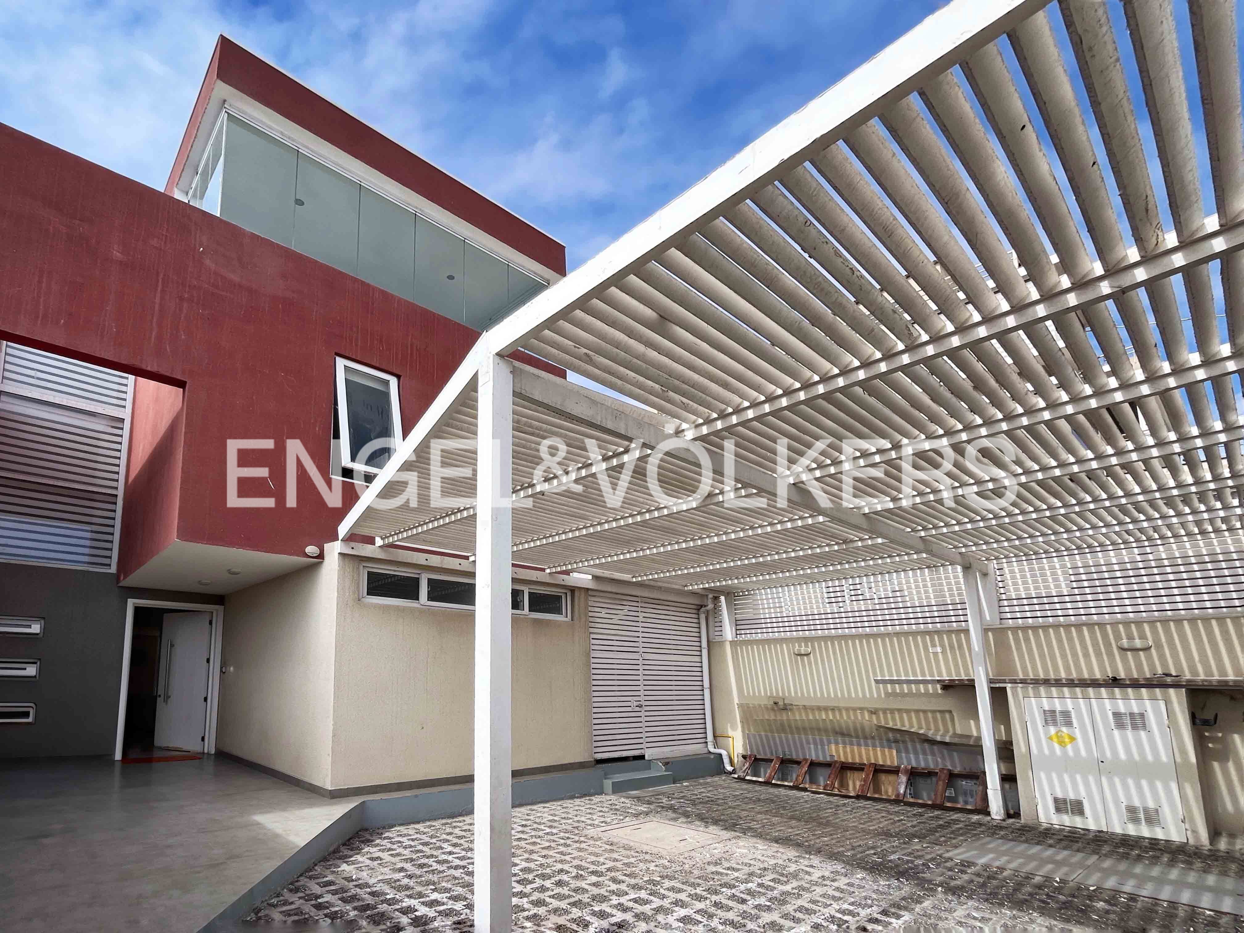Casa 4D 4B en Jardines del Sur alto · 240 m2 construidos