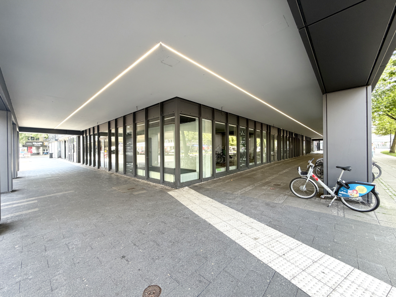 Attraktive Ladenfläche in werbewirksamer Ecklage zwischen Hauptbahnhof und Innenstadt