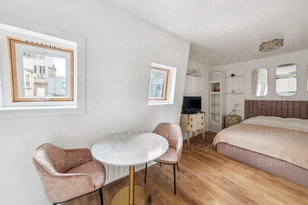 High-floor studio – Saint Honoré