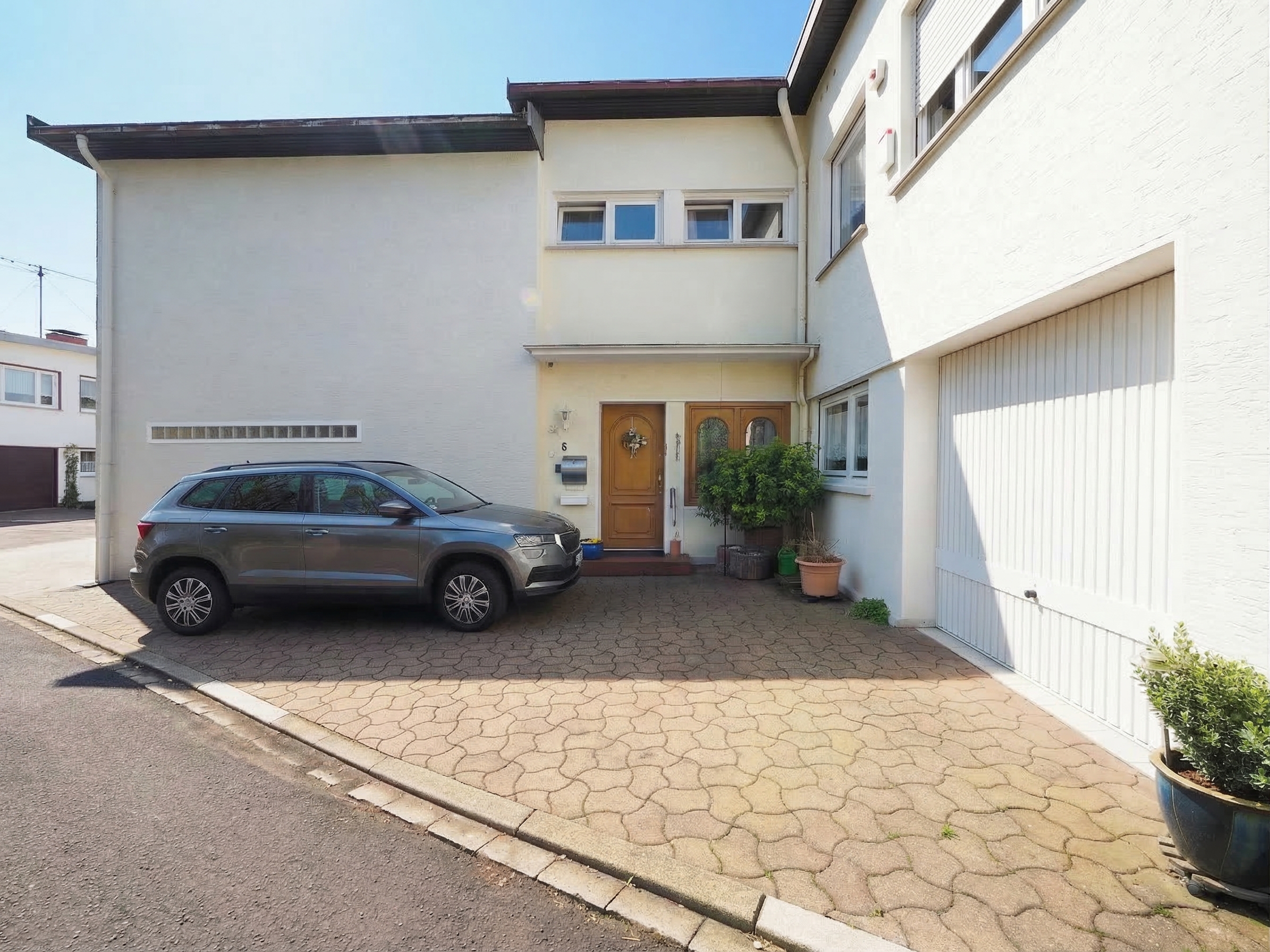 Urbanes Reihenhaus in Familienfreundlicher Lage von Saarbrücken!