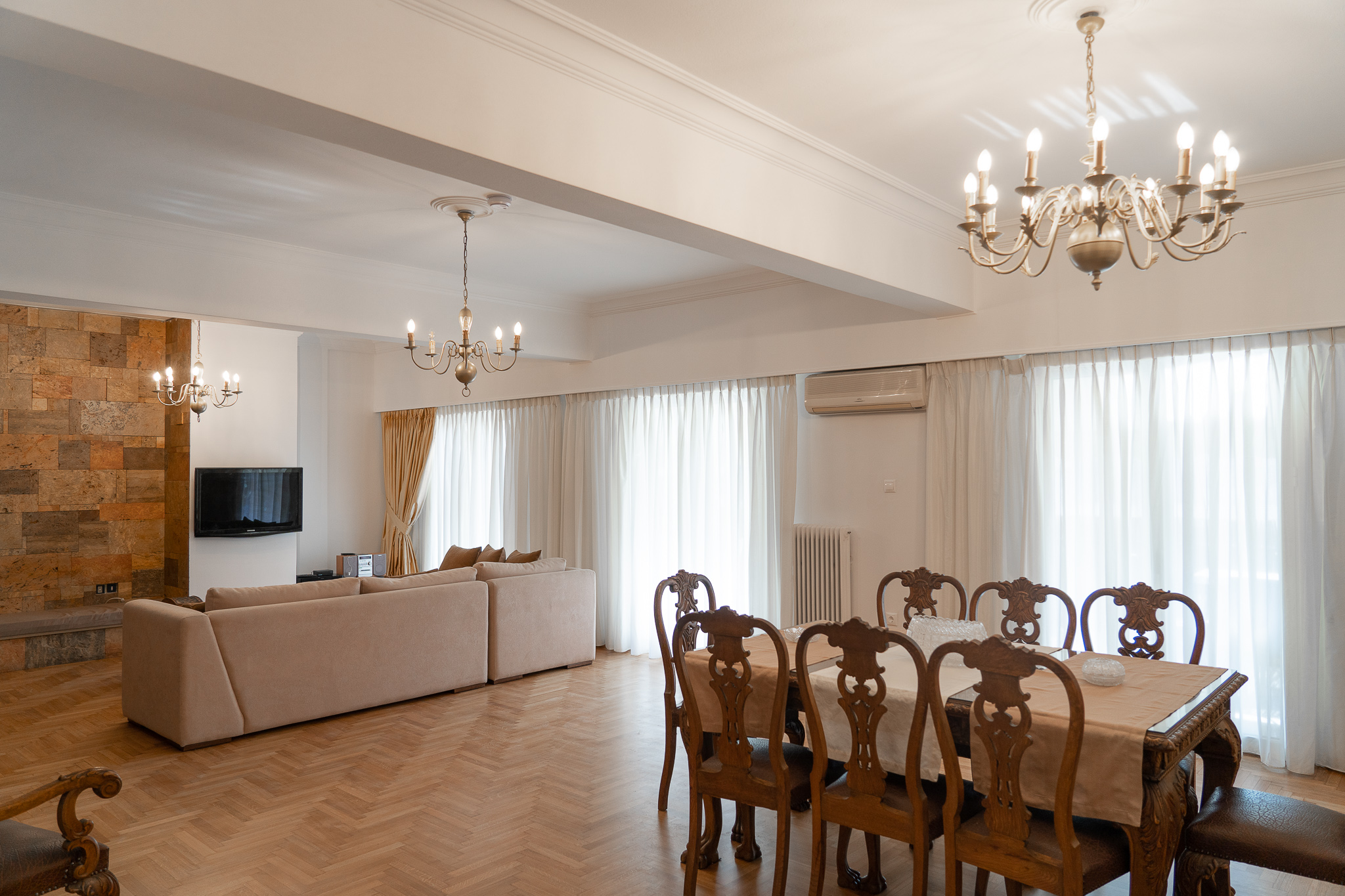 Fourth-floor furnished penthouse next to Evelpidon