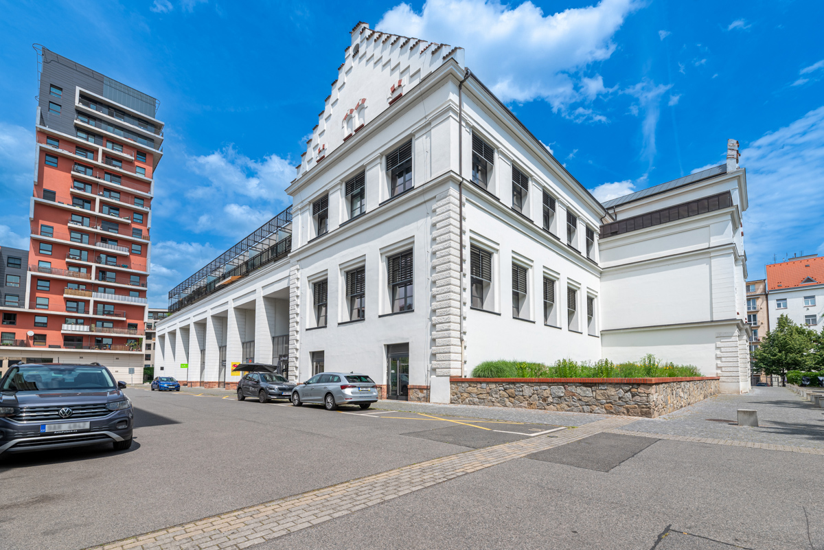 Offices and production facility in Holešovice for rent