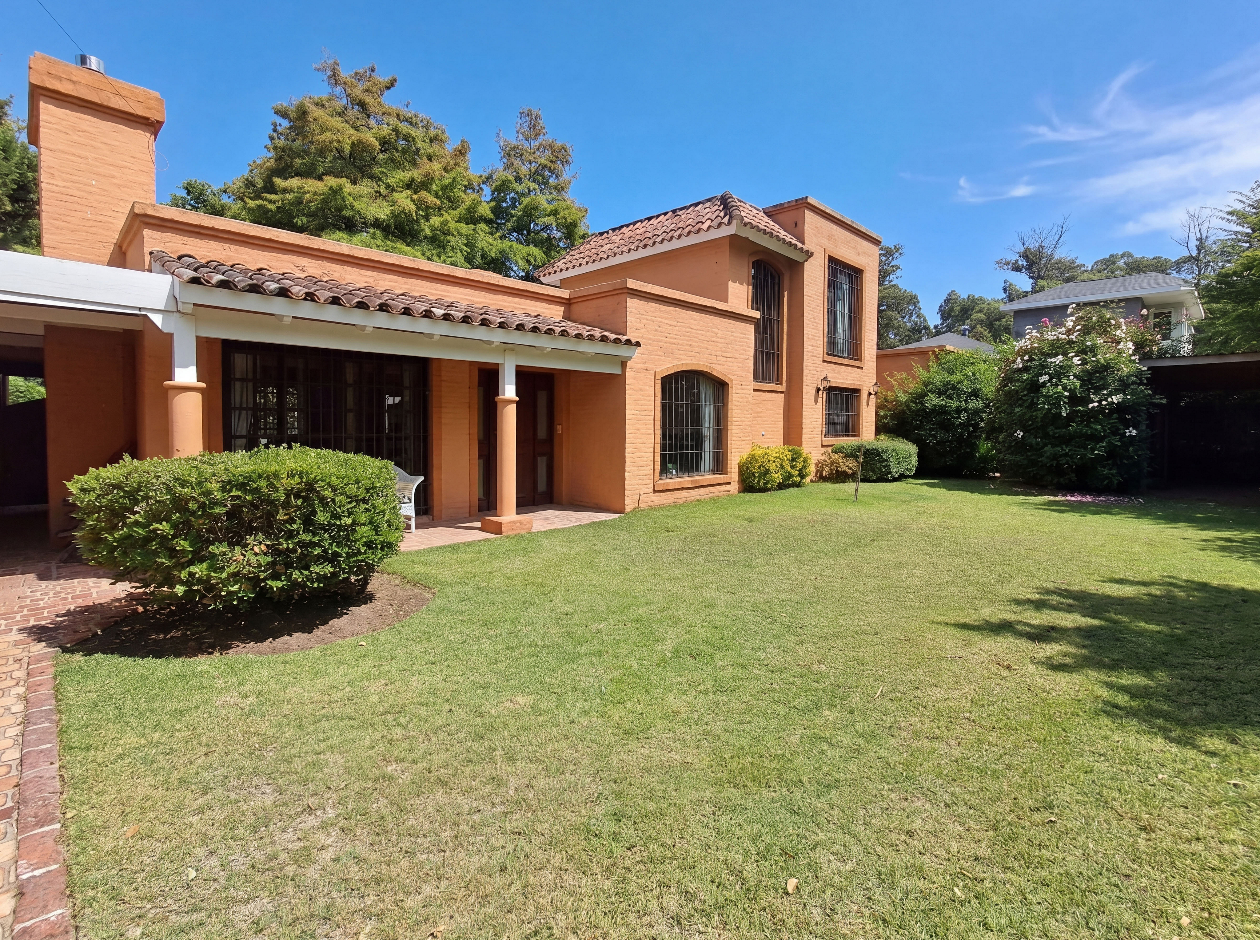 Casa de 4 Dormitorios con Club House en El Golf