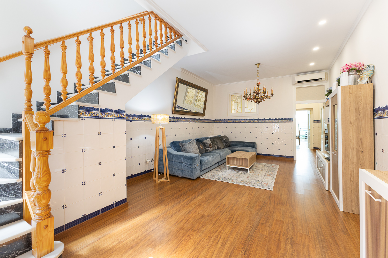 Elegant renovated house with a 30 m² terrace in El Cabanyal