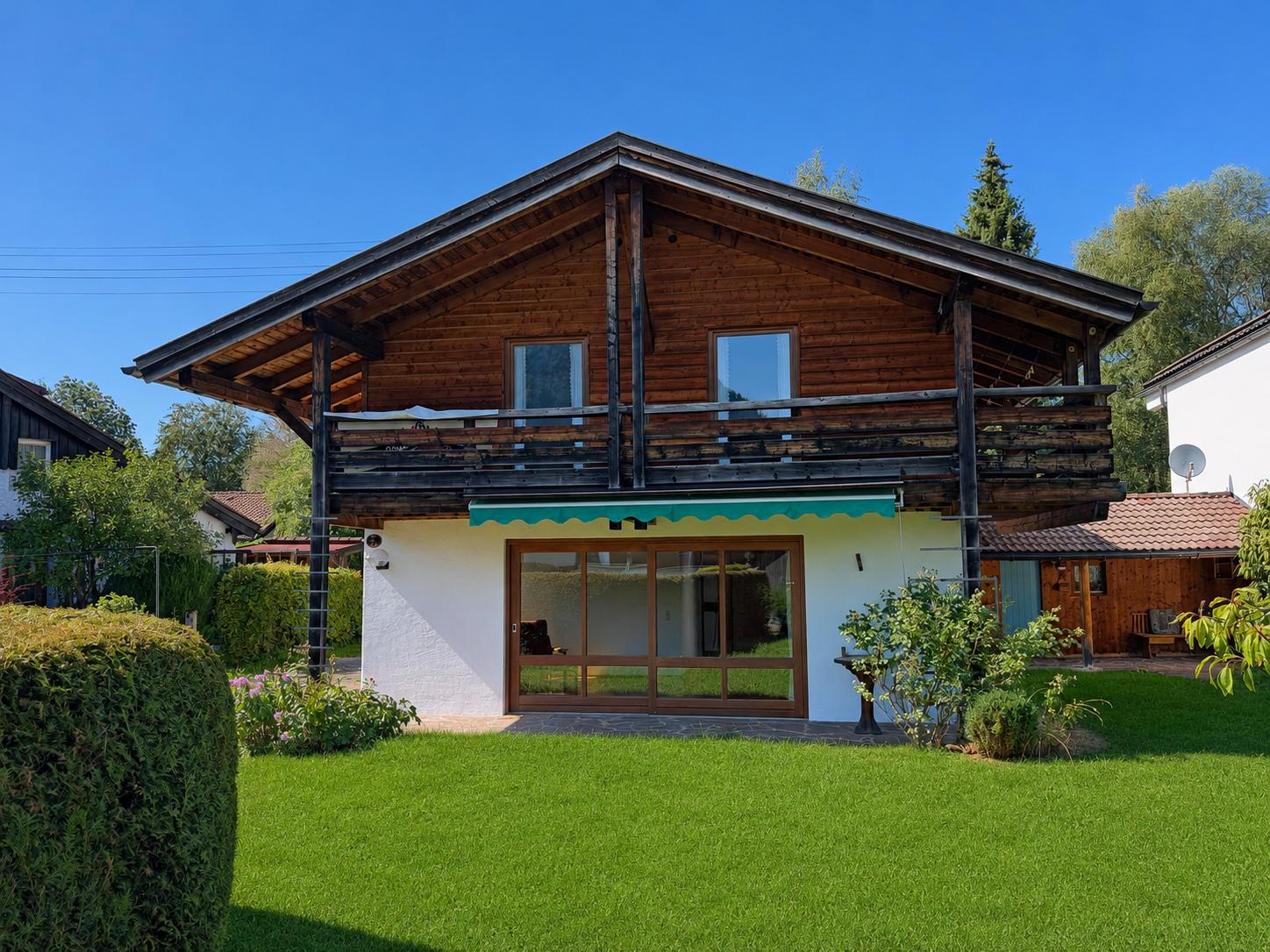 Zentrales Einfamilienhaus mit Einliegerwohnung