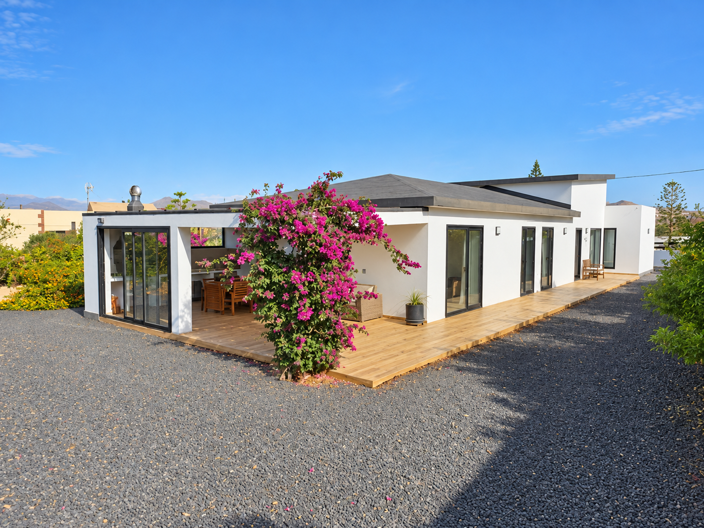 Exclusive villa in Llanos de la Concepción: Comfort, privacy, and nature