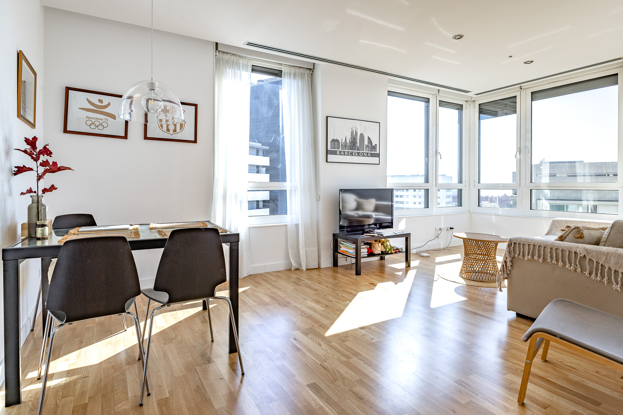 Exclusive high-rise property with views in Diagonal Mar–Poblenou