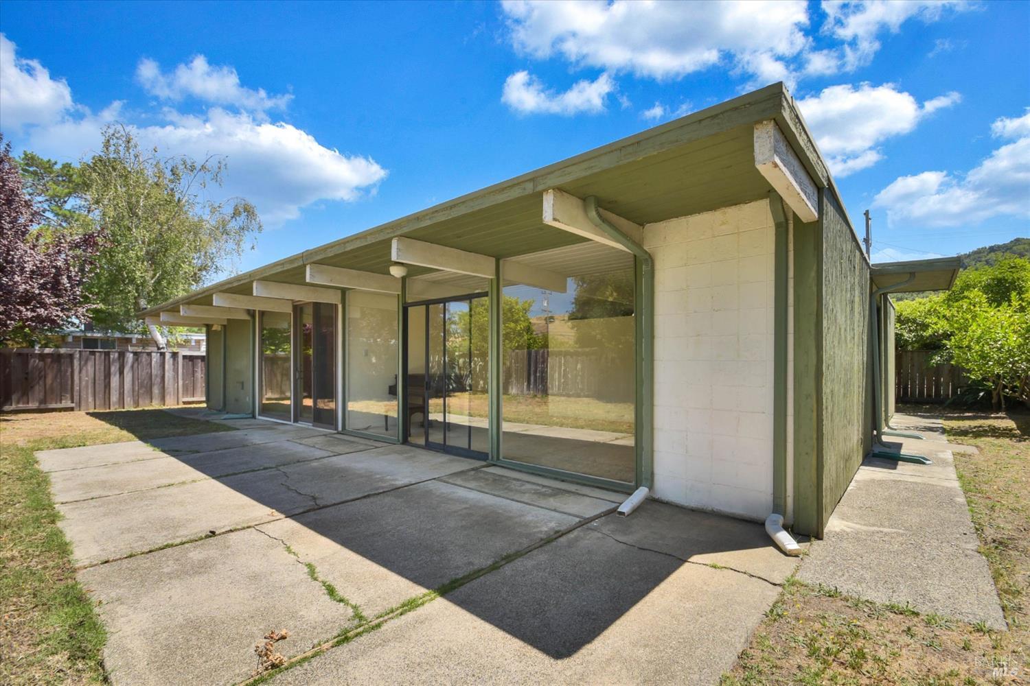 Authentic 1955 Joseph Eichler Home
