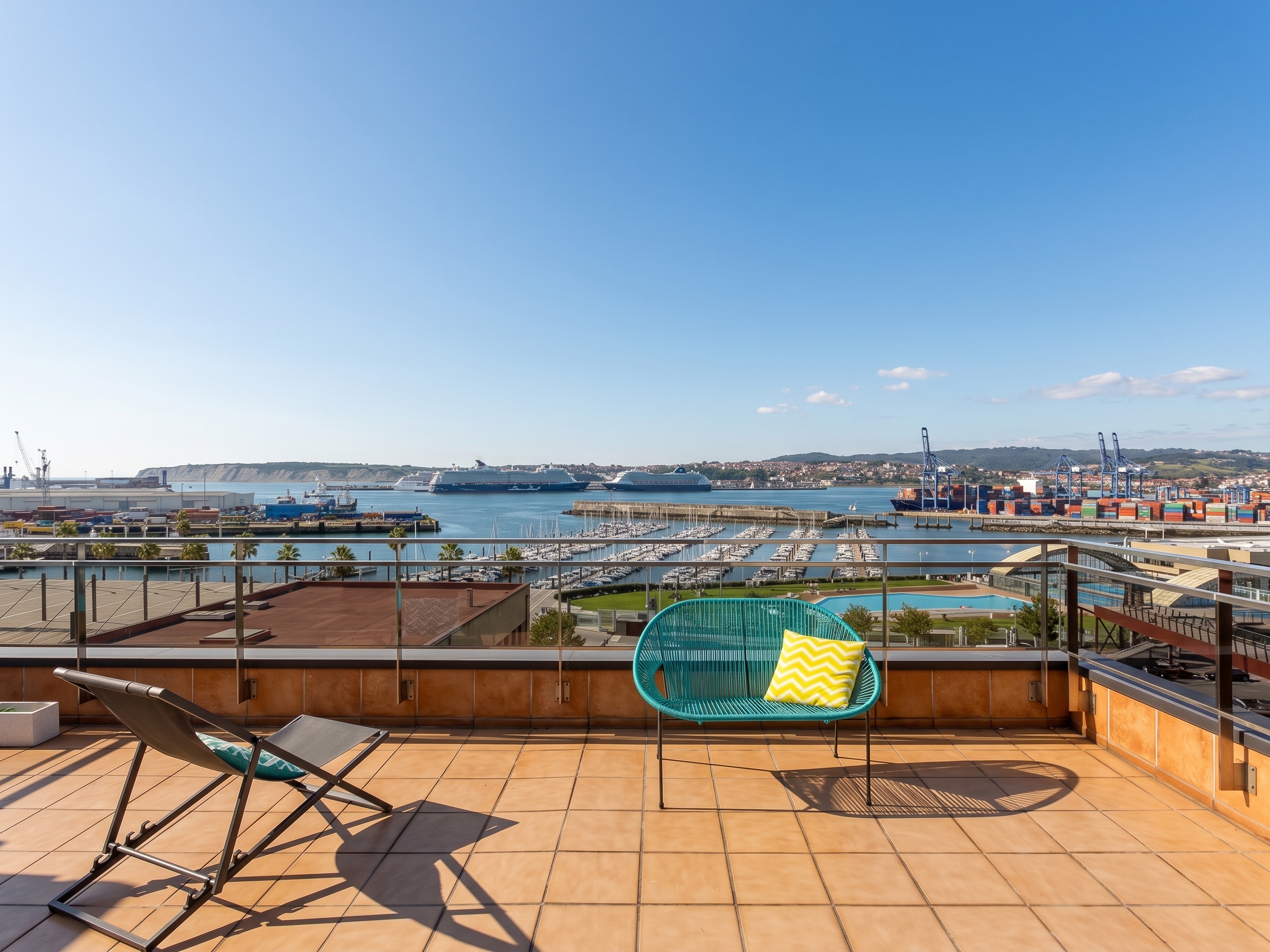 Spectacular penthouse overlooking Abra Bay