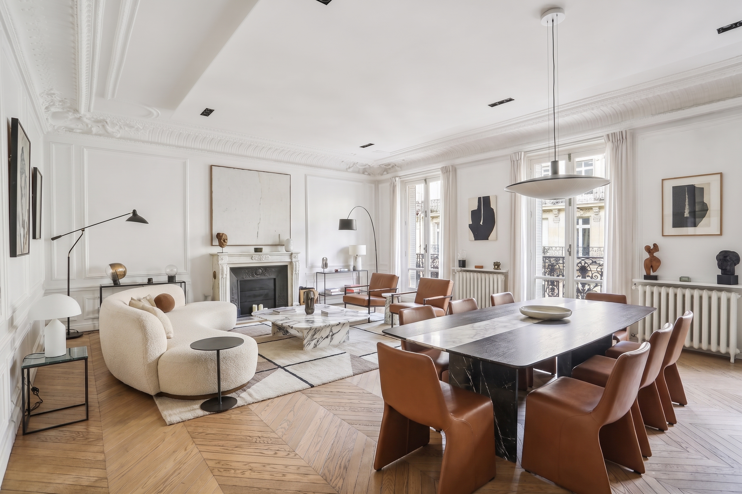 Triangle d’Or – Appartement d’exception 135 m² rénové, climatisé, en étage élevé