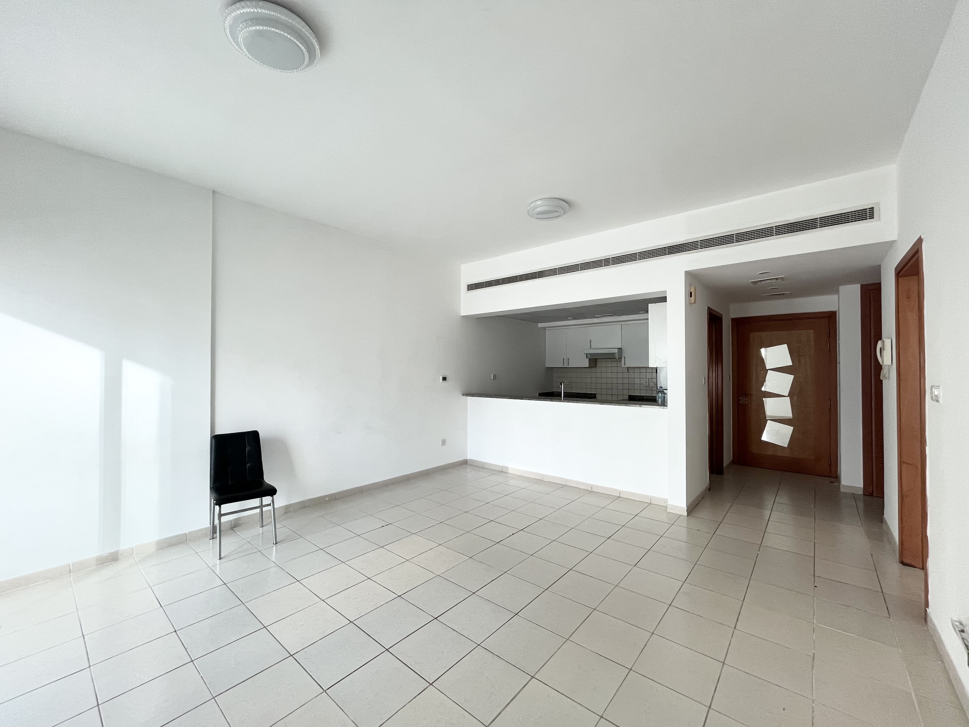 Unfurnished l Vacant l Spacious