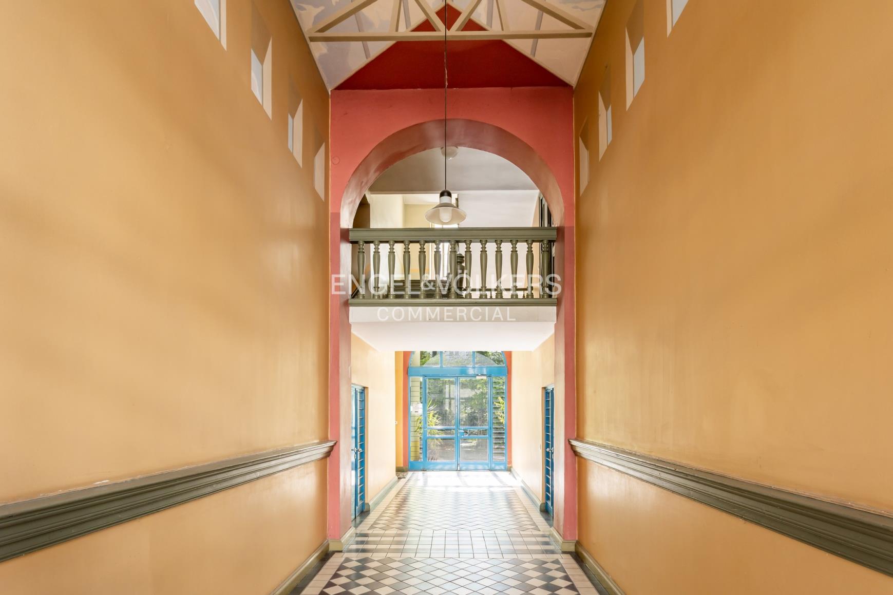 A well-maintained block of flats in a quiet and central location in Moabit