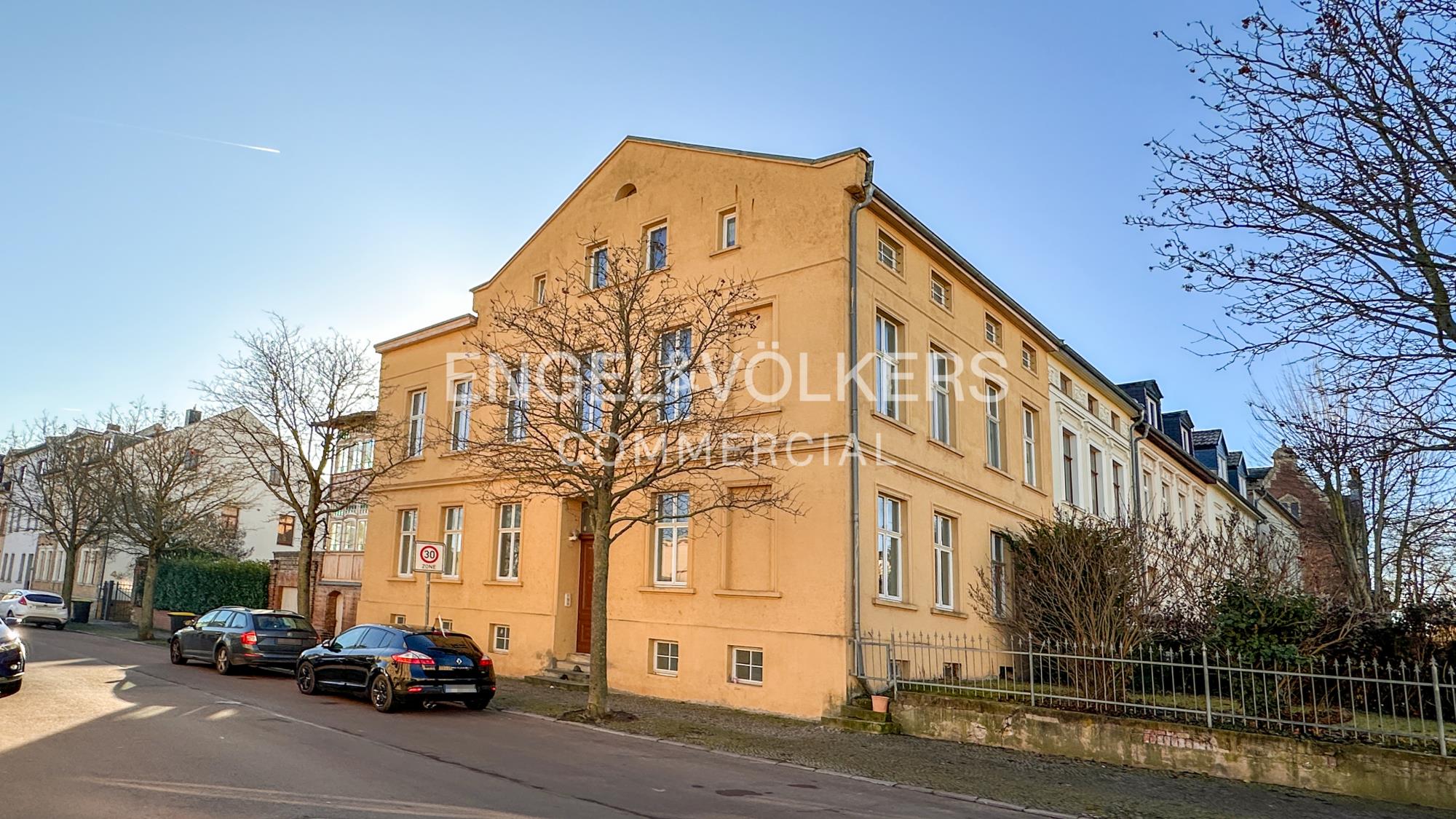 Vollvermietetes Mehrfamilienhaus
in Zentrumsnähe