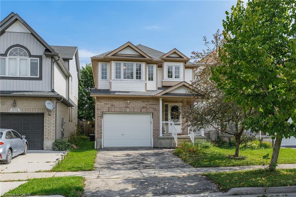 Spacious And Beautifully Laid-Out Two-Storey Home