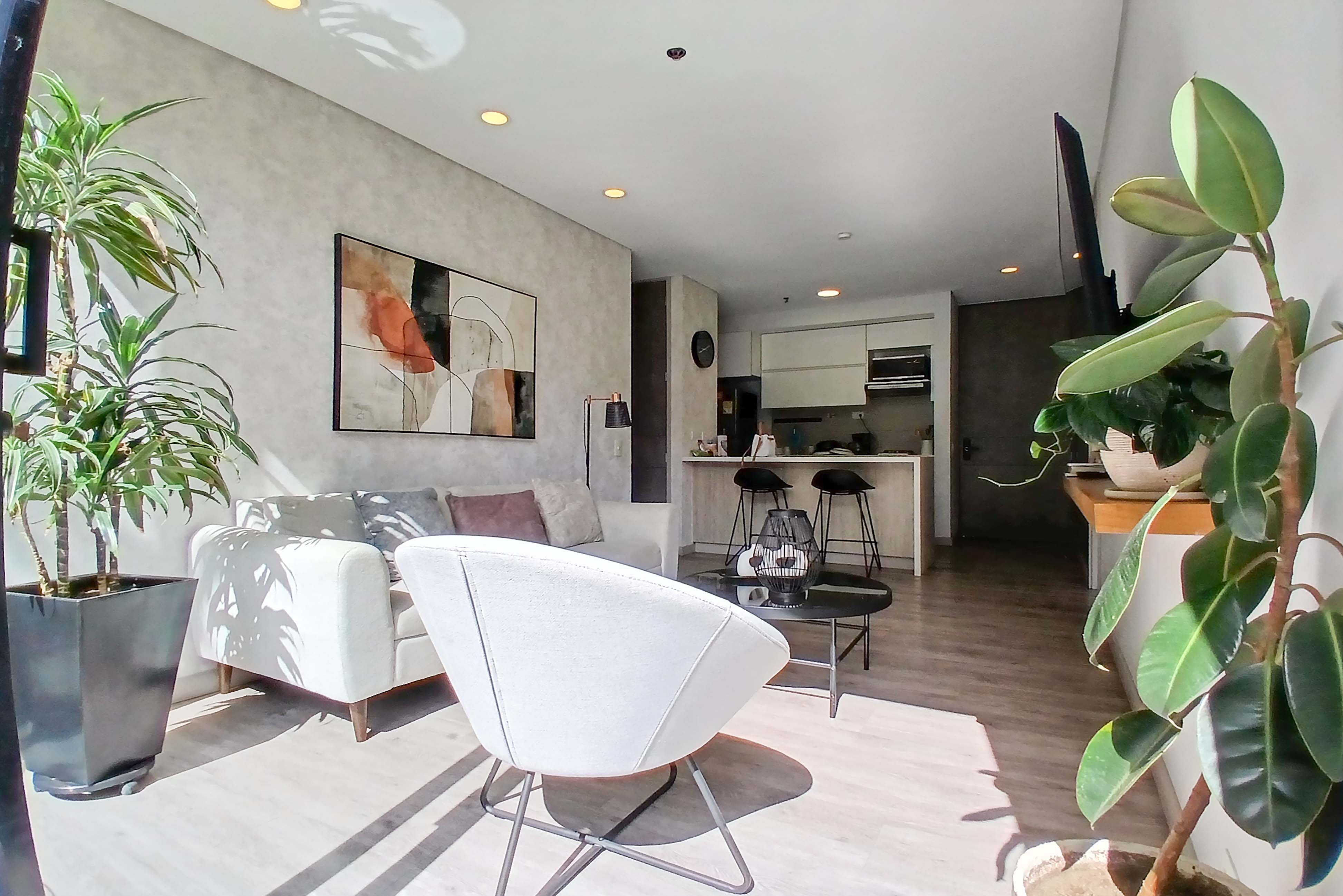 Apartamento amoblado para AirBnb en venta en Los Balsos, El Poblado