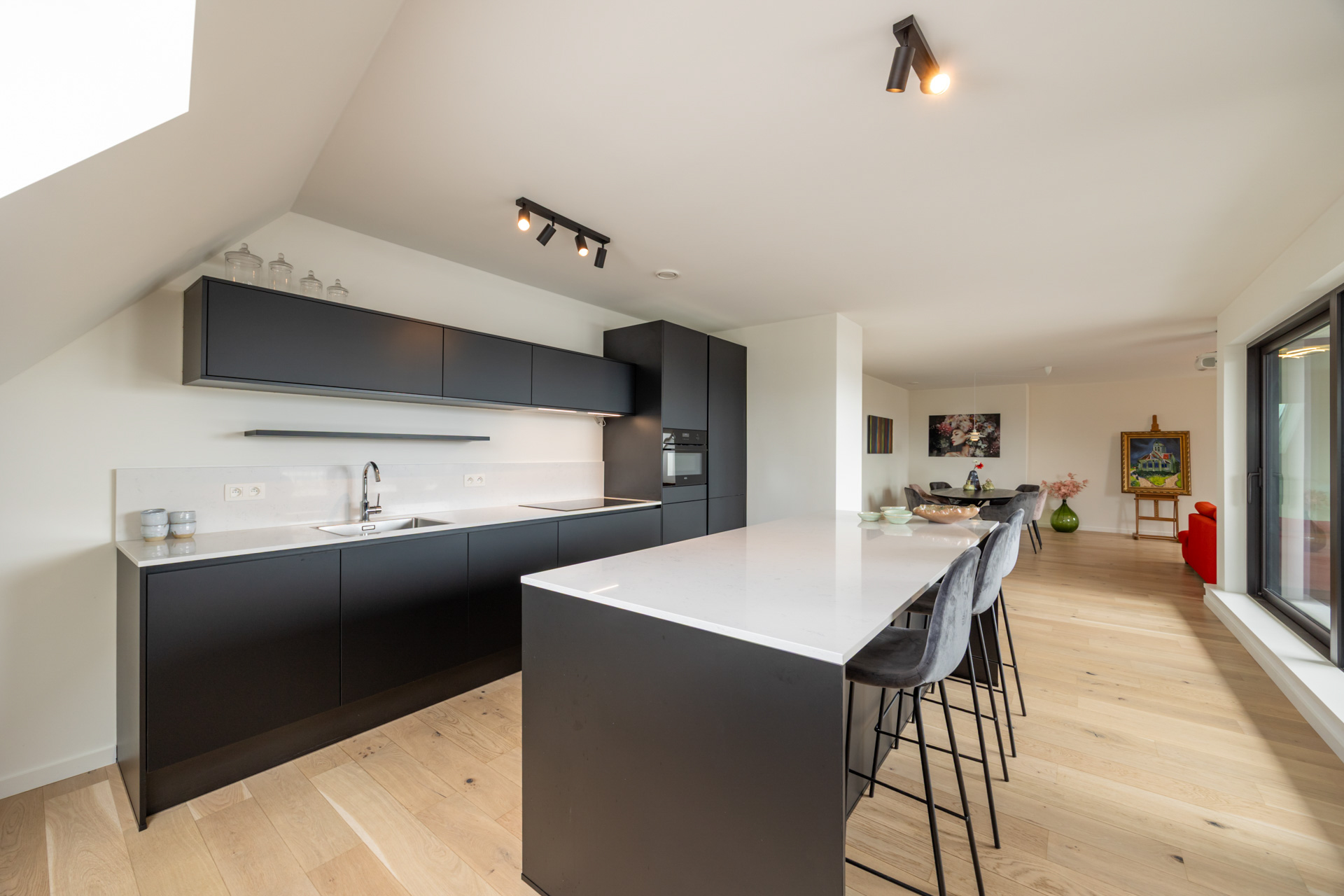 Stijlvol BEN penthouse met ruim terras