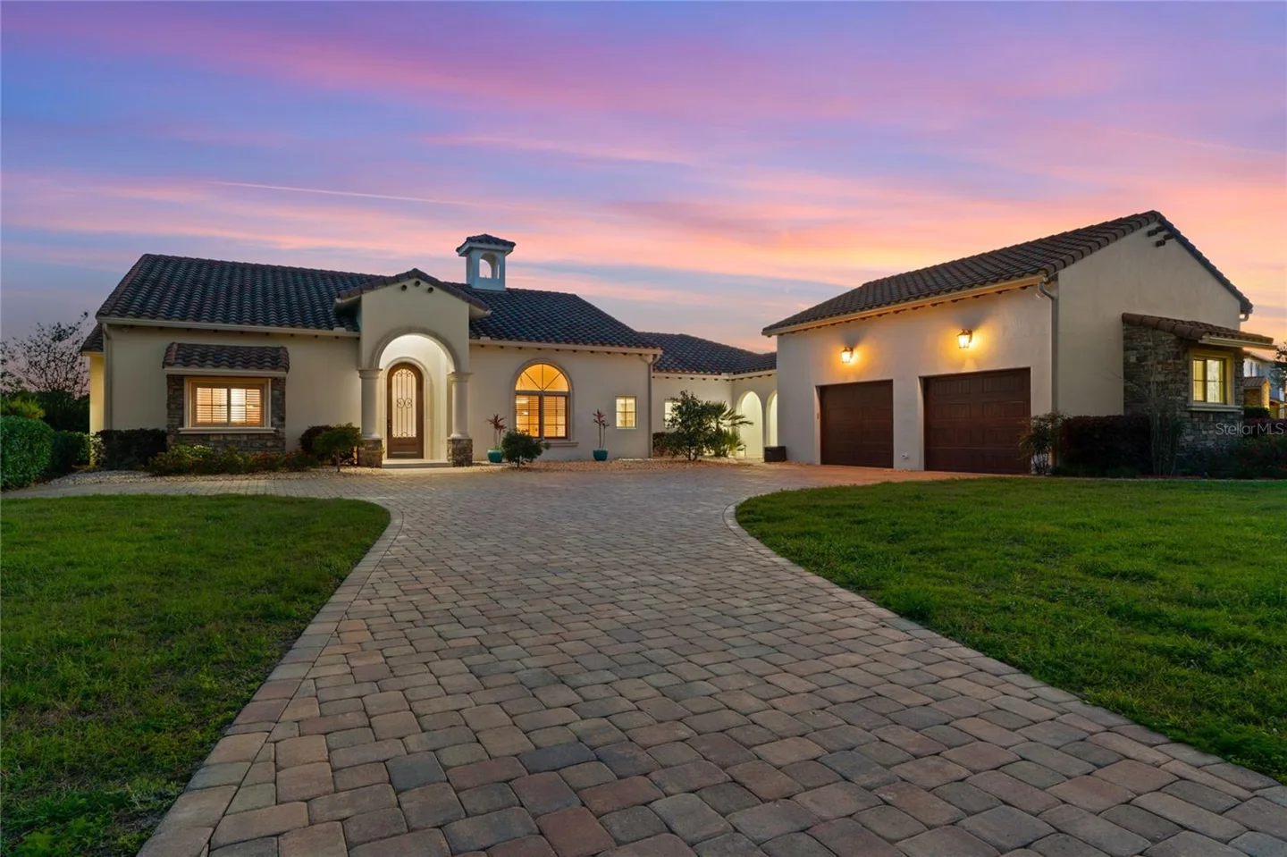 Luxury Lakefront Equestrian Community Home