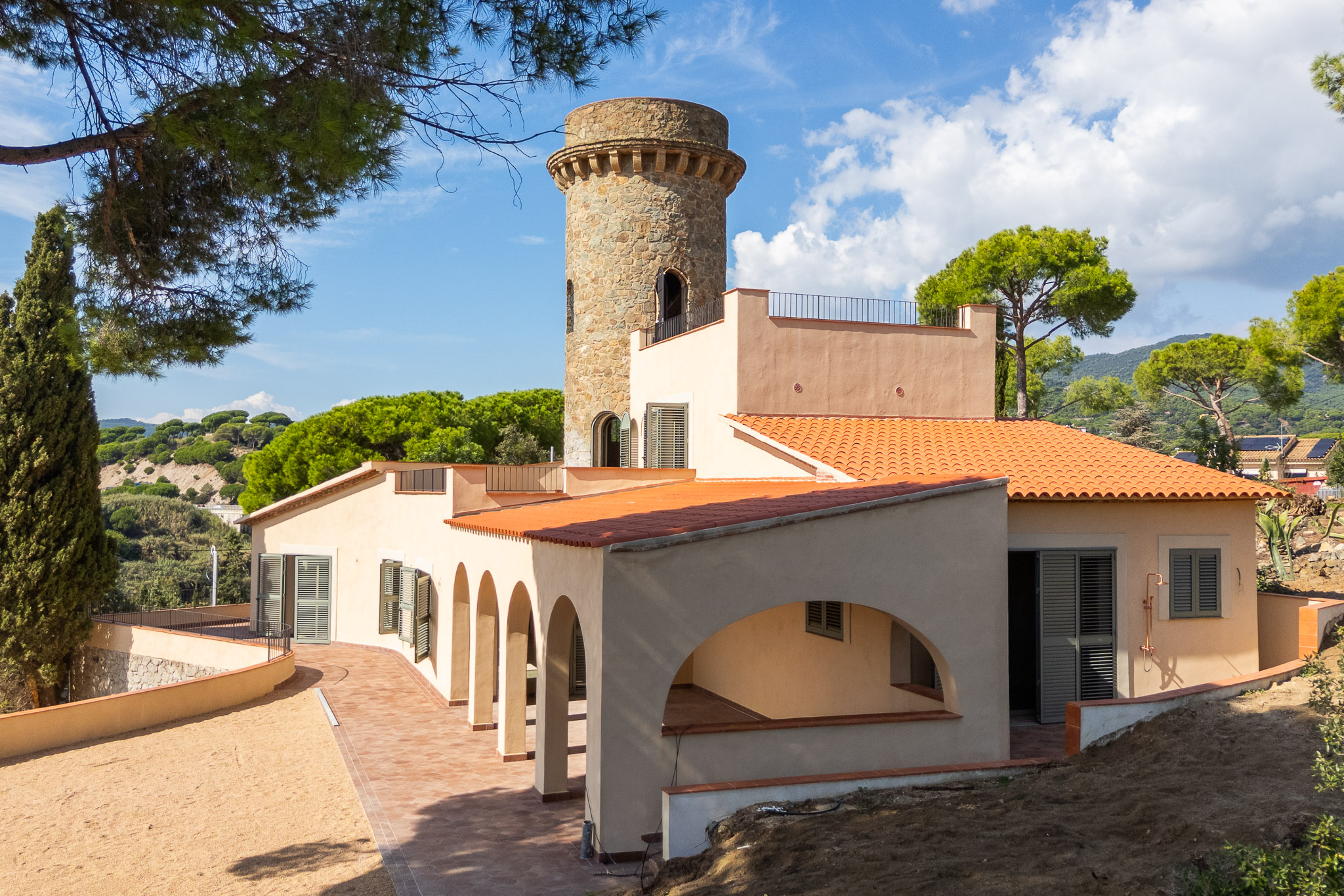An Architectural Gem in Caldes d’Estrac: History, Nature and Spectacular Sea Views