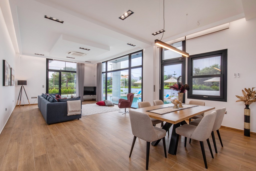 Luxury villa in the foothills of Filerimos