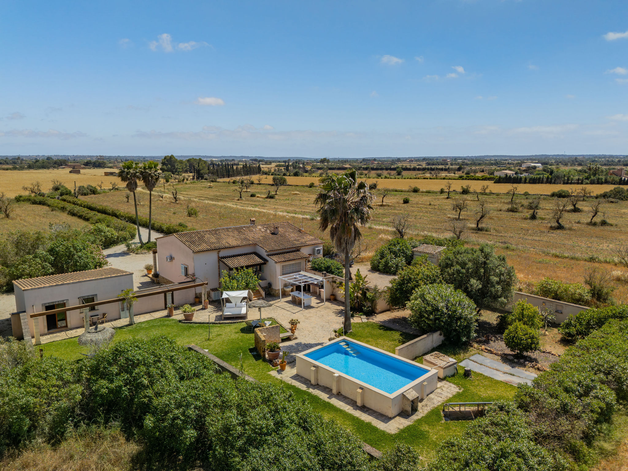 Finca with rental license near Es Trenc
