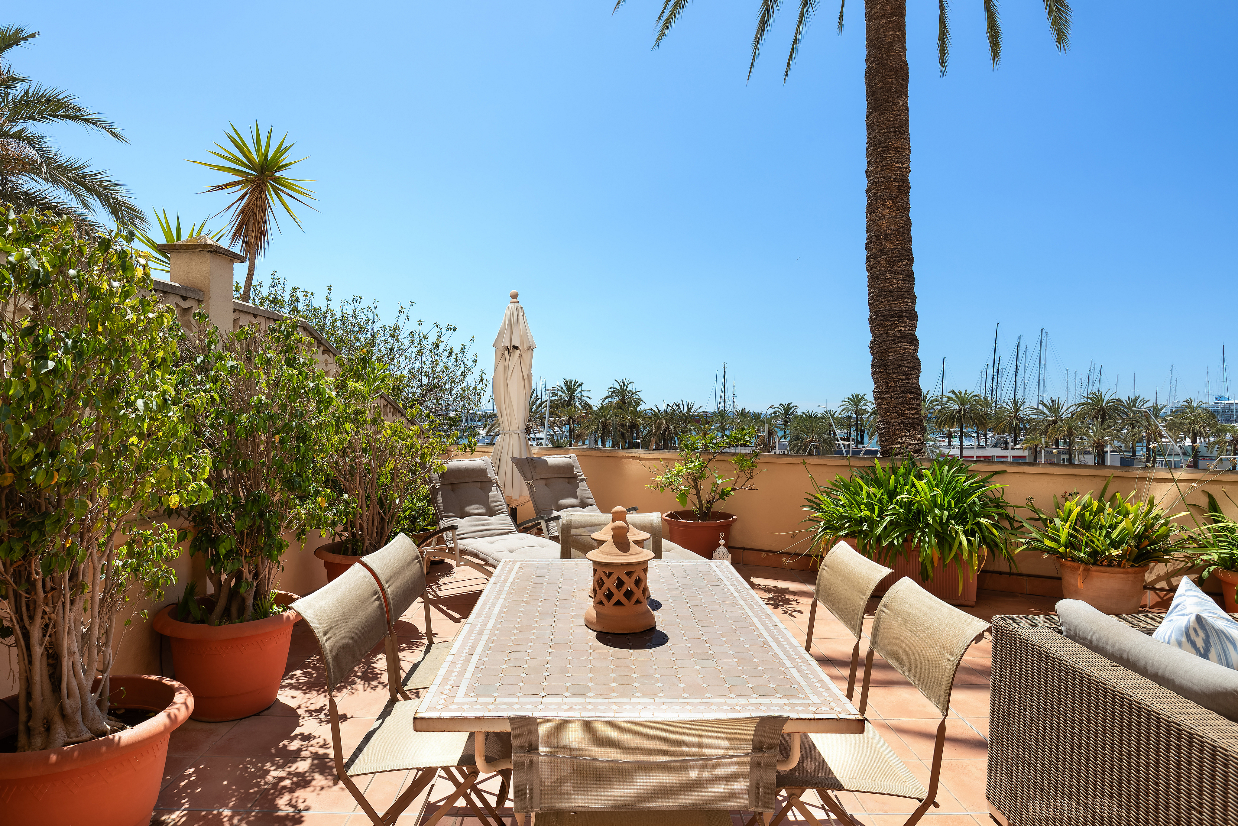 Serene Palma Marina Apartment with Expansive Harbor Views and Luxurious Terrace