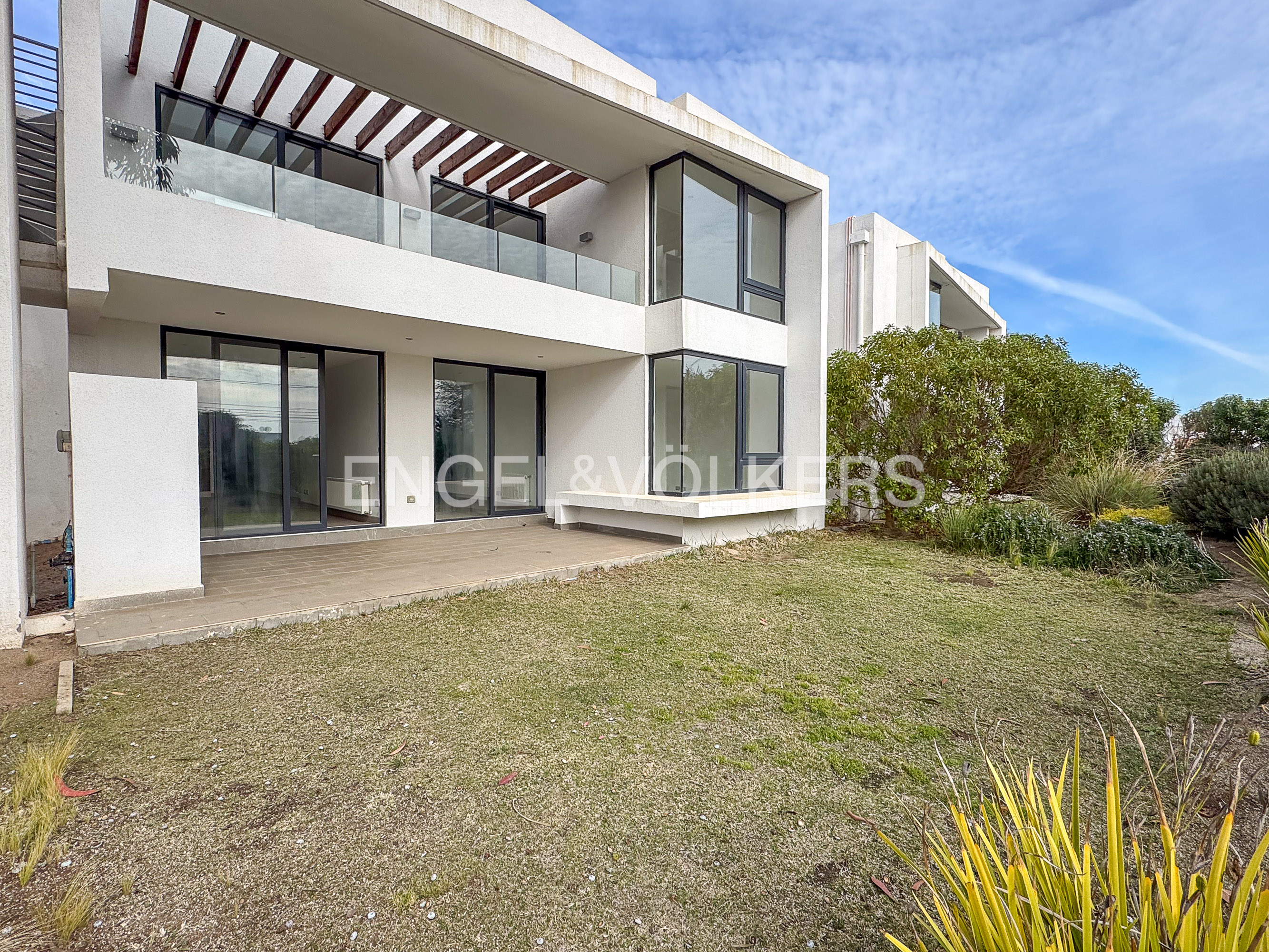 Venta departamento con jardín, Marbella
