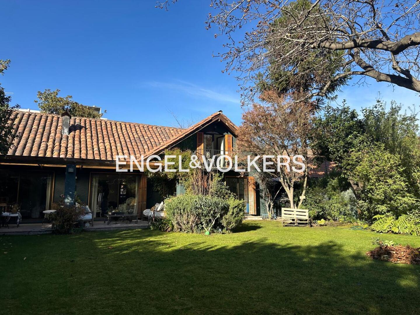 Remodelada con excelente conectividad