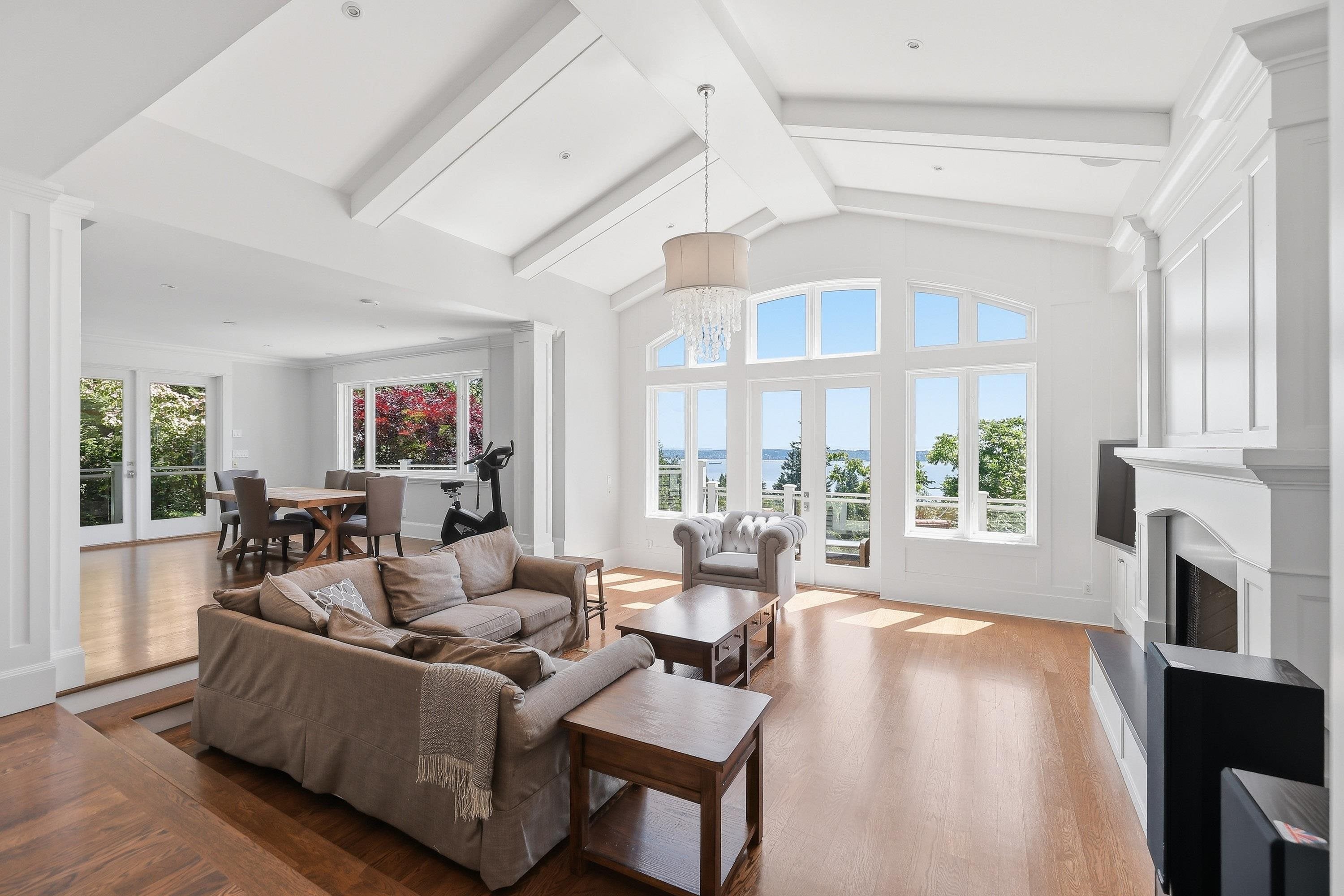 5 Bedroom Home for Rent in West Vancouver