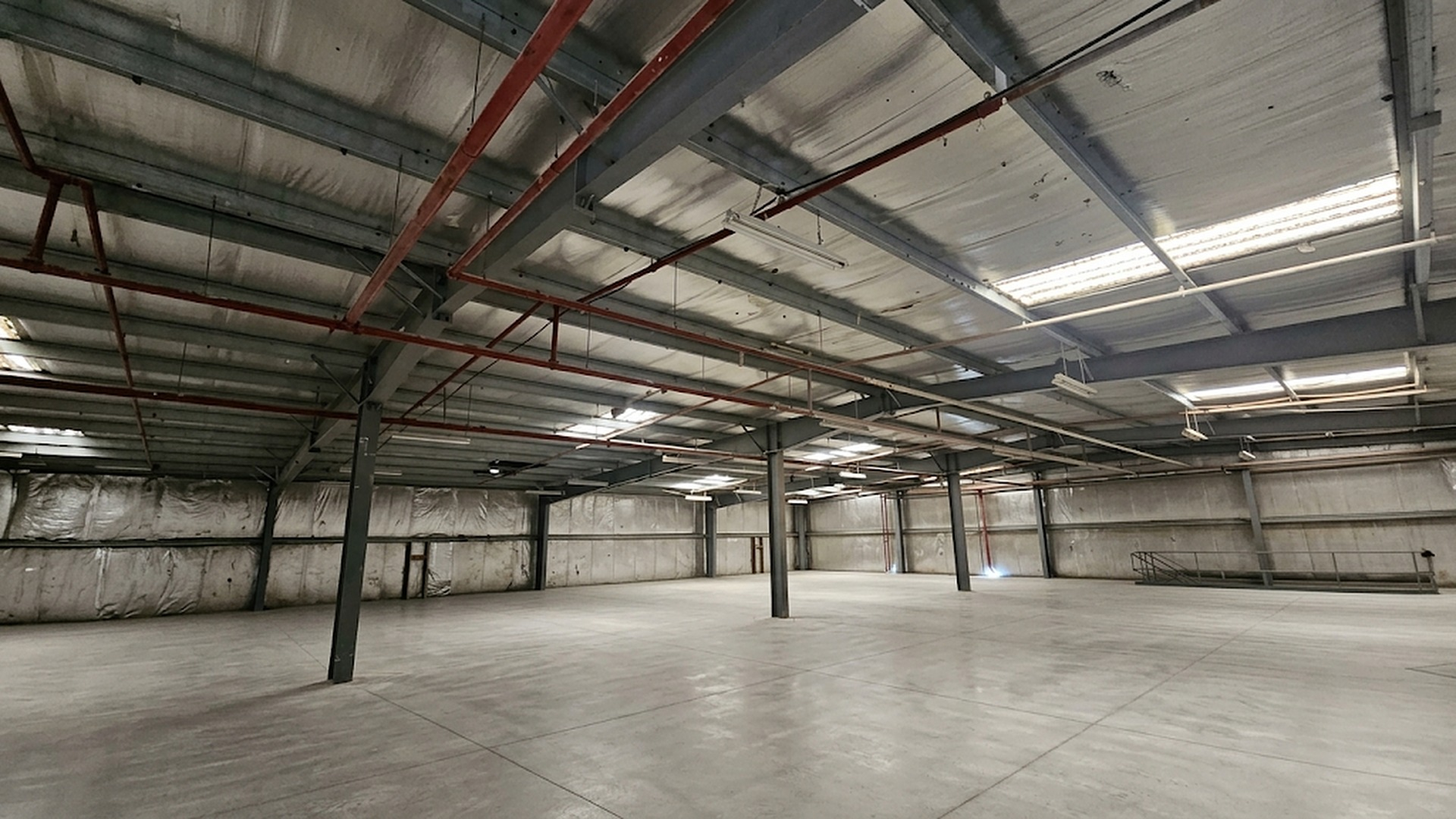 Warehouse with Expandable Power | DIP 2