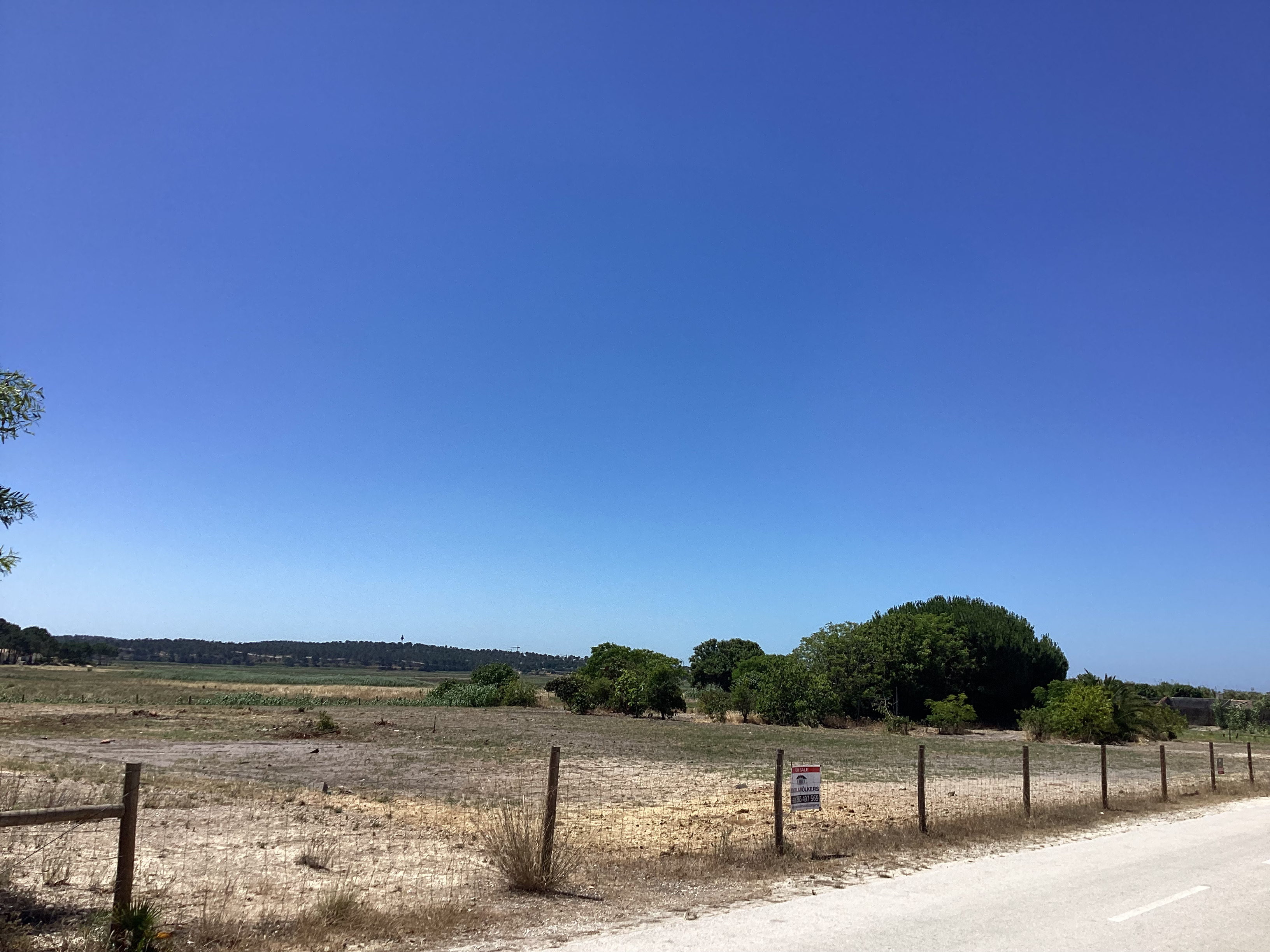 Land with open views in Comporta