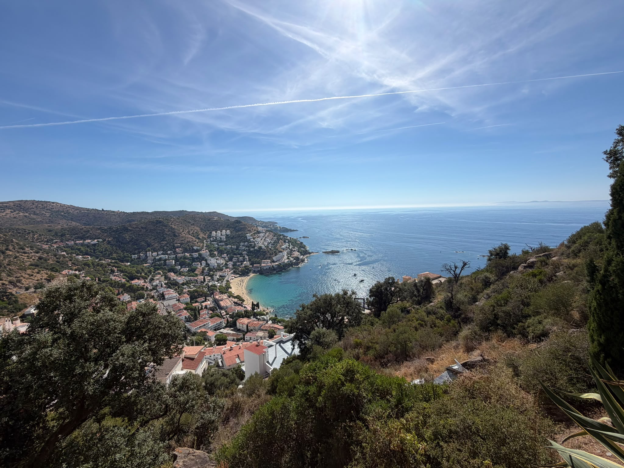 Magnificent studio with sea views