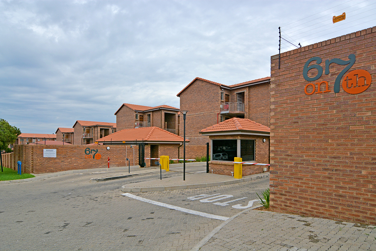2 Bedroom 1 Bathroom Apartment - NO COSTS
