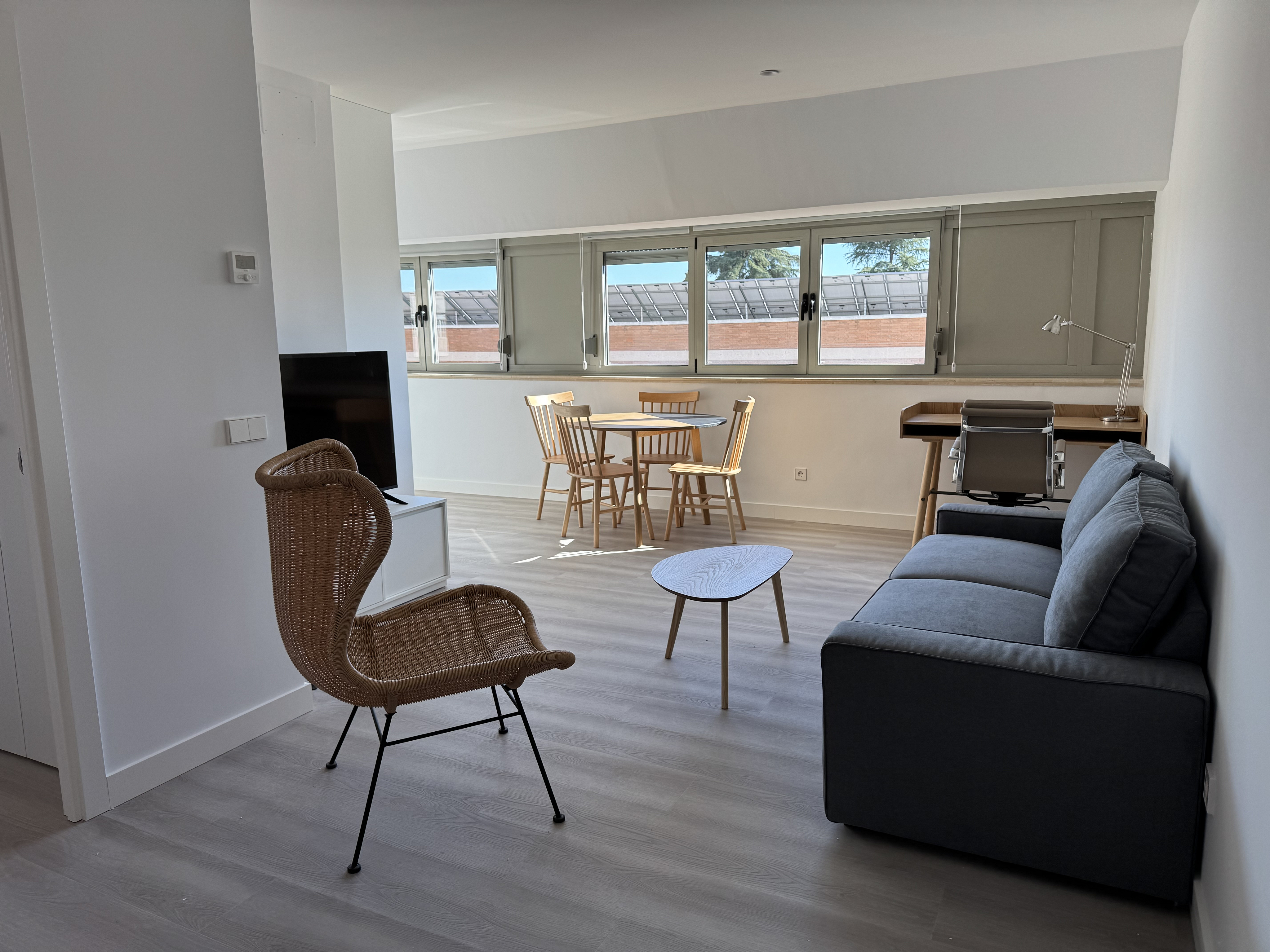 Luminous and Furnished two-bedroom short-stay apartment for rent