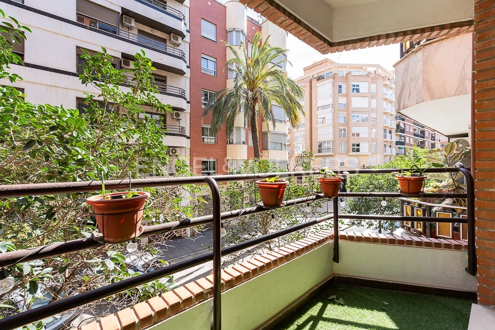 Vivienda con terraza para corta estancia en Ruzafa