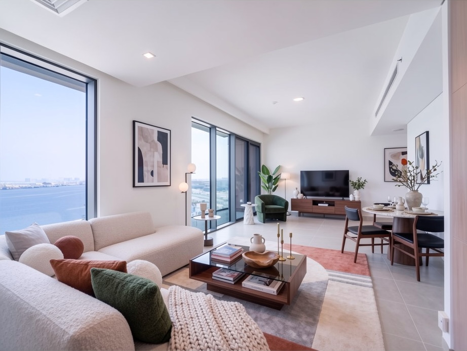 High-Floor Living | Marina & Yacht Views