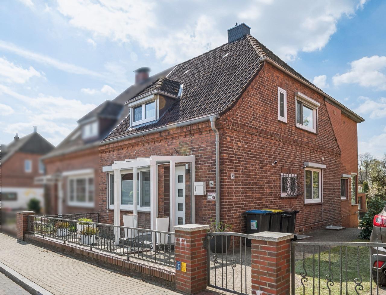 Ihre Suche hat ein Ende! Modernisierte Doppelhaushälfte mit traumhaftem Garten!