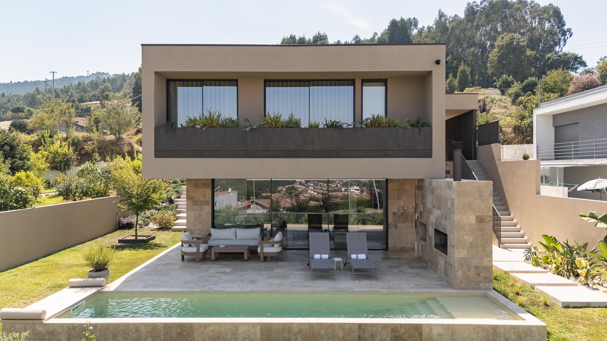 3-bedroom house with pool in Barcelos, Northern Portugal