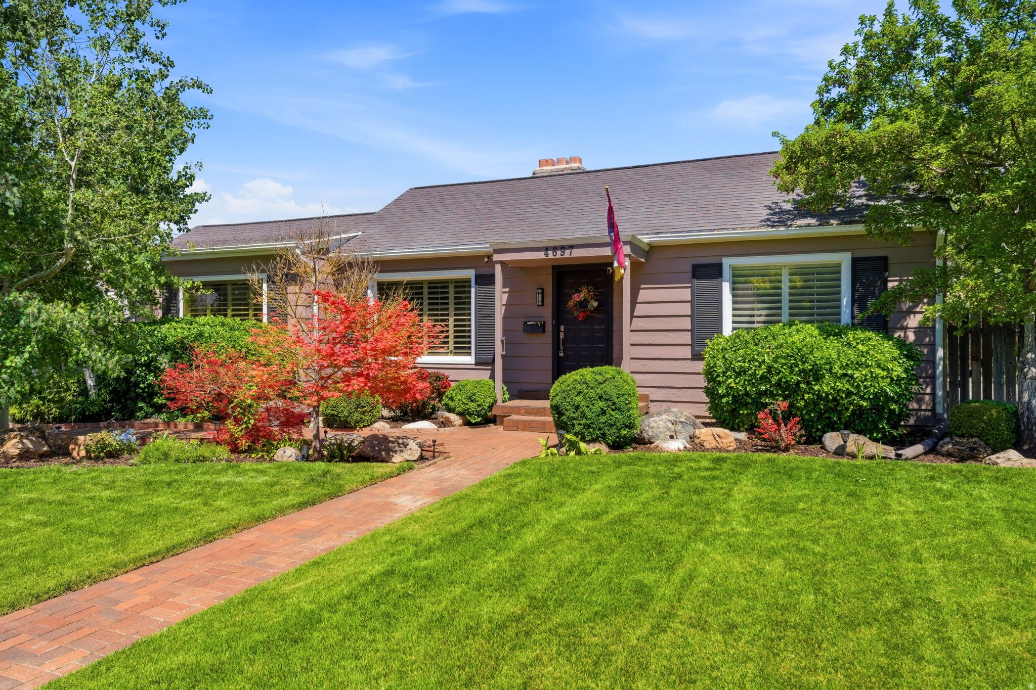Hidden Garden Bungalow in the Heart of Murray