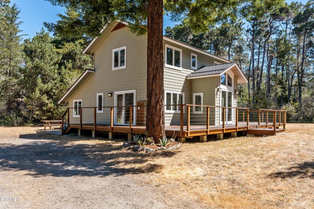 Private Mendocino Retreat Bordering State Forest