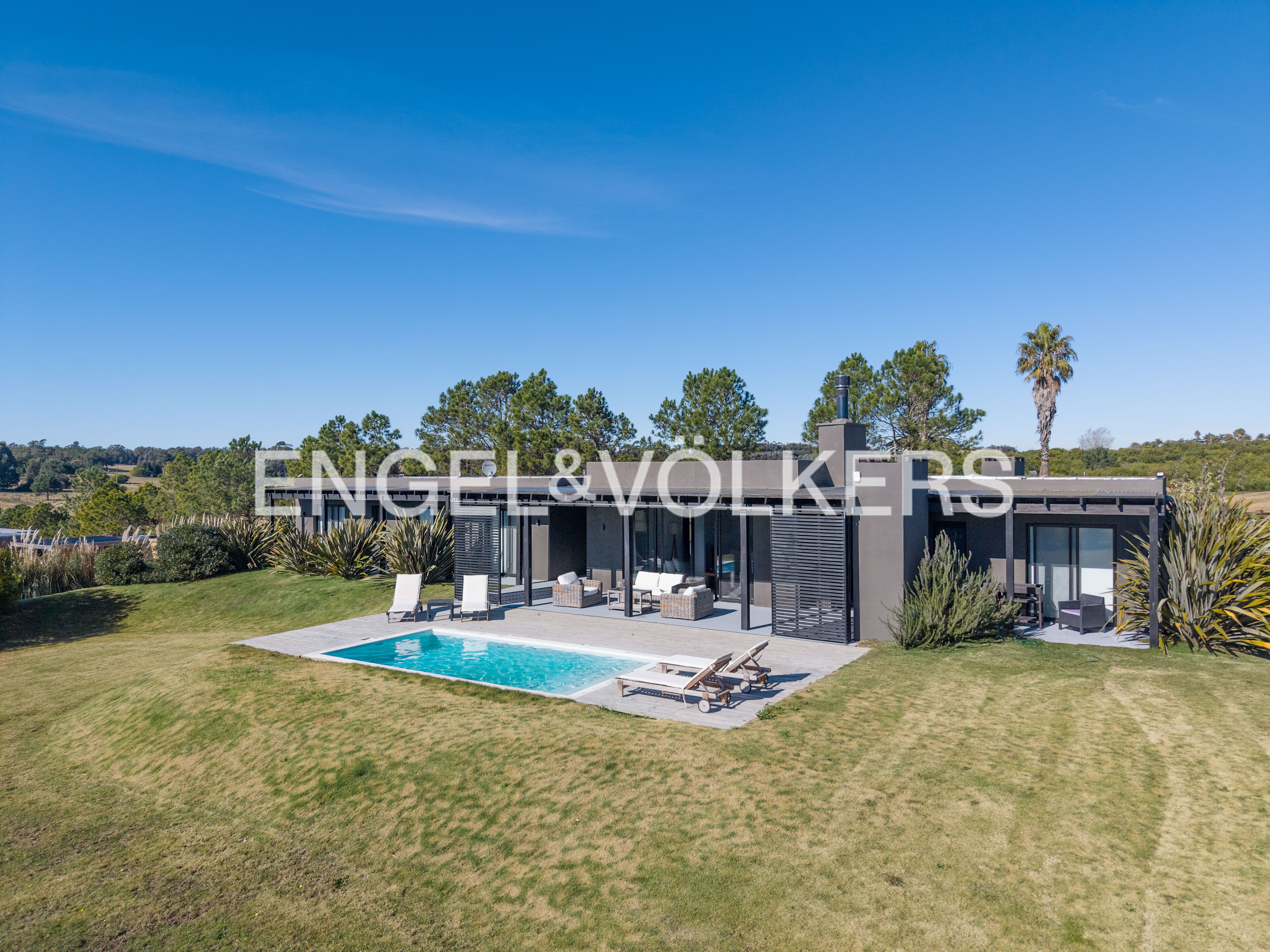 House in Pueblo Mío - Modern and functional on one floor