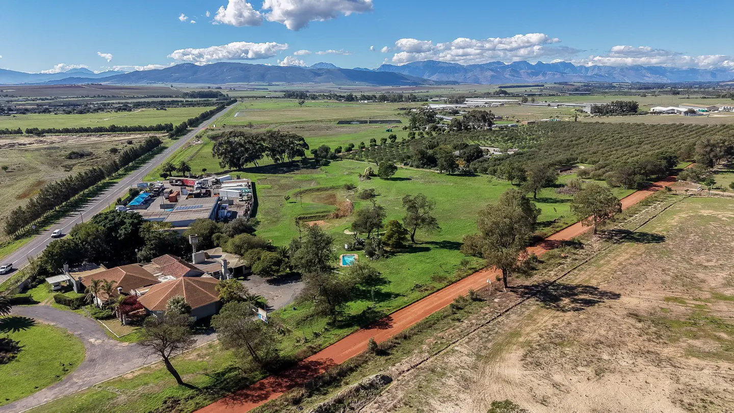 Farm overview- bordering the R312