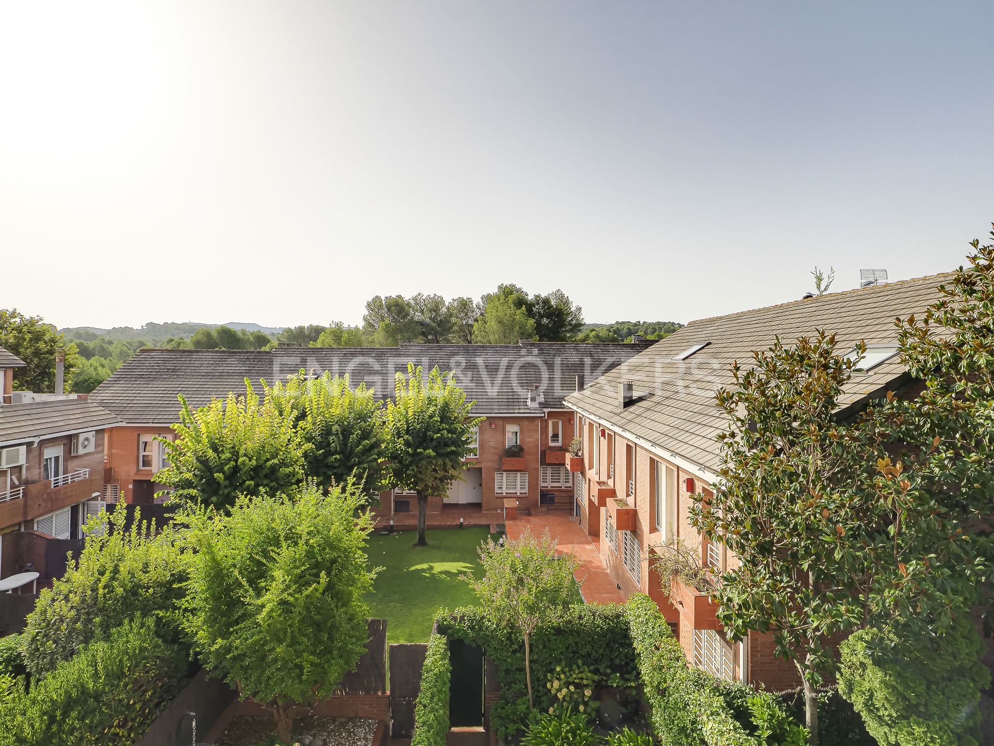 Luxurious Sant Cugat Sanctuary: Elegant Home with Green Views, Modern Amenities & Access to Barcelona's Vibrant Culture